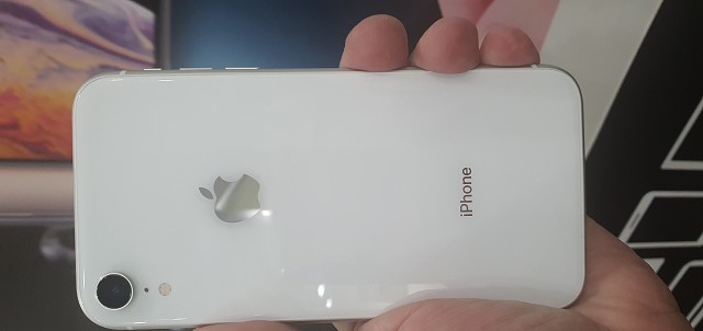 Imagem Smartphone Apple Iphone XR 64 GB - Branco - Vitrine - Impecável - Garantia 90 dias