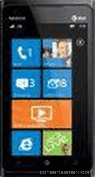 display branco listrado ou azul Nokia Lumia 900