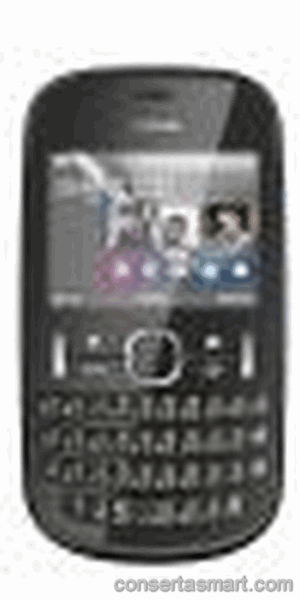 travado no logo Nokia Asha 200