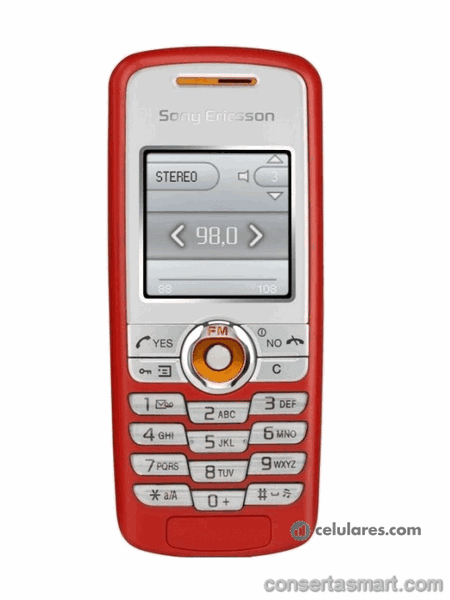 travado no logo Sony Ericsson J230i
