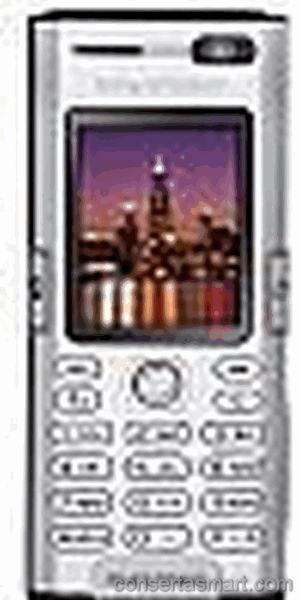 travado no logo Sony Ericsson K600i